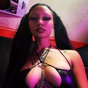 Meet your Posher, Alexzandria